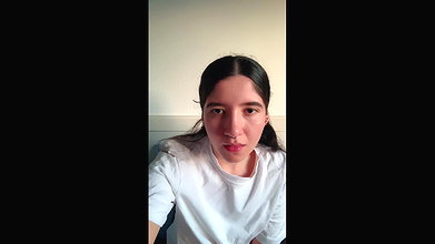 Girl Rubbing and mastrubating while on video call 1