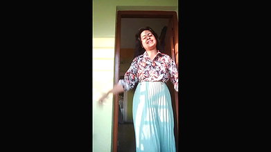 Bengali girl showing to bf