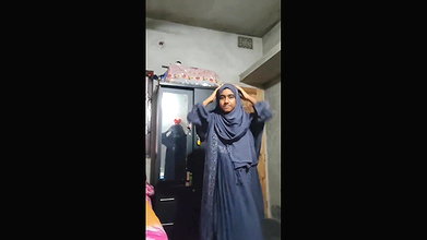 Desi hijabi girl