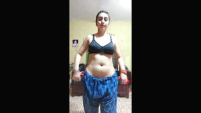 cute bahbhi ass and boob show