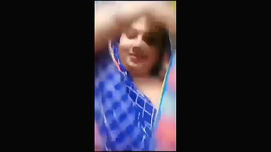 chubby village aunty showing muskmelon big boobs