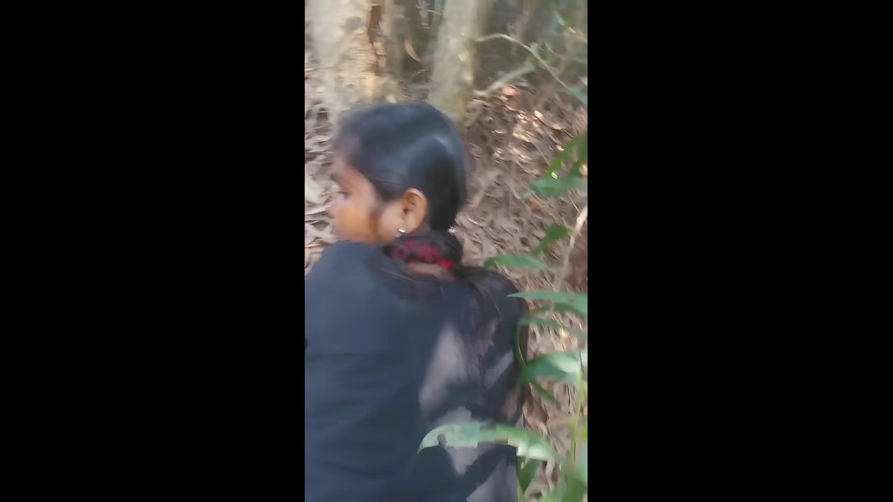 college girl outdoor sex with boyfriend in jungle