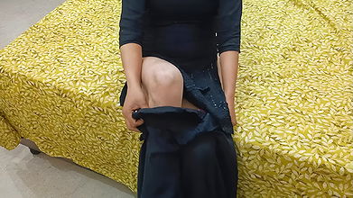 18 saal ki nokrani ko choda desi style me clear Hindi audio