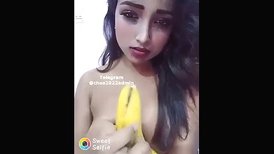 boob show