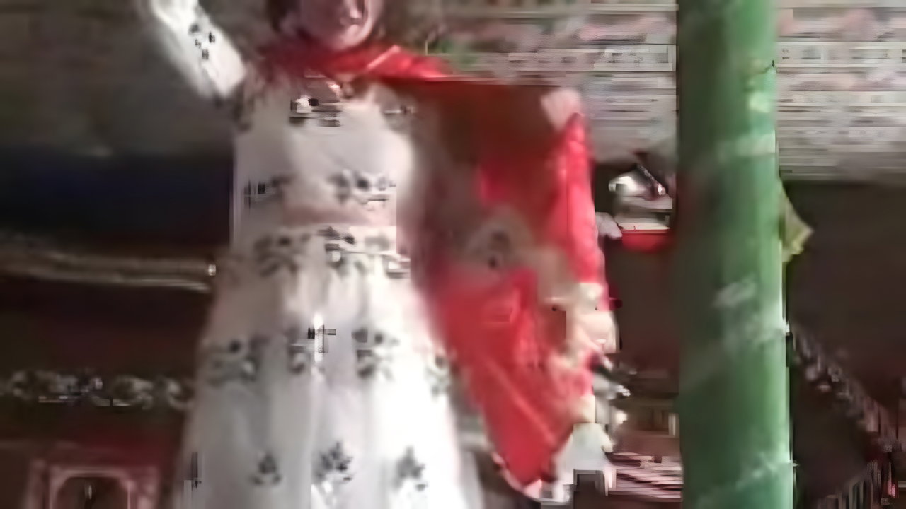 Pathan Girl masturbating on Cam