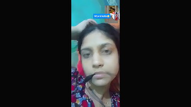 Muslim sister shows online pussy for money hindi IndianPornDude