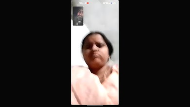chubby aunty video call sex chat nude fingering