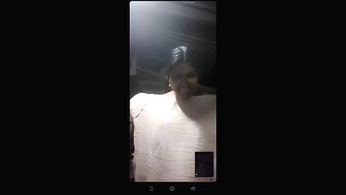 shy village bhabhi sex pussy exposing viral MMS