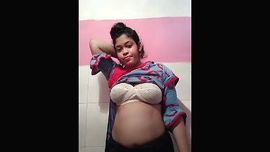 GF showing black pussy and boobs sex MMS