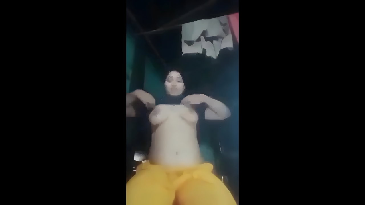 village bhabhi boobs sucking and viral Indian fingering