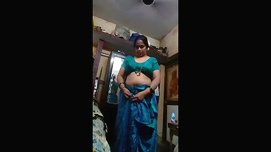 Aunty Changing Clothes