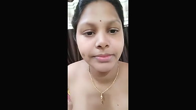 lonely Indian bhabhi boob show for secret lover