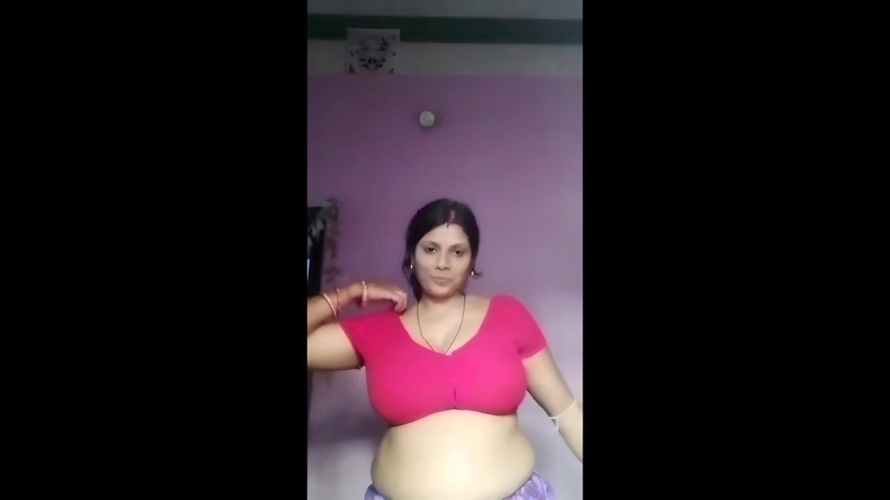village bhabhi naked big boobs and viral nude show hot