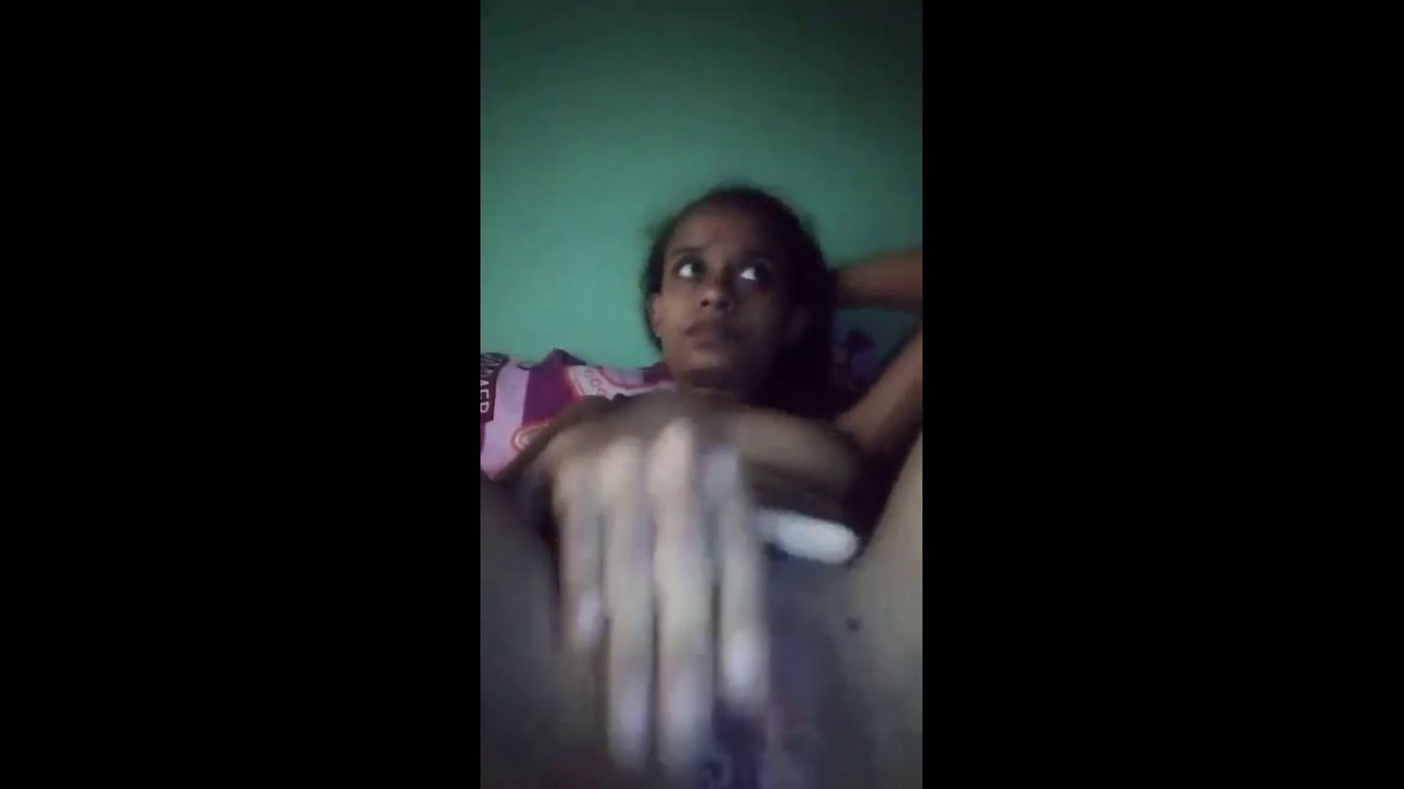 horny girl fingering wet pussy in Srilankan sex
