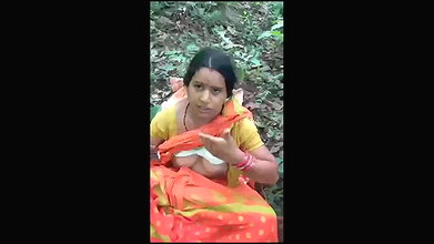 sex affair bhabhi xxx Indian outdoor jungle sex