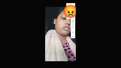chubby girl showing her big ass freesexyindian