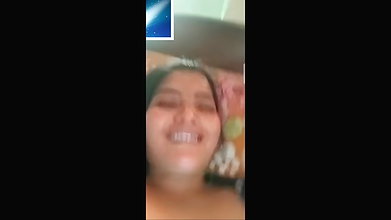 boobs show on a video call by a hot girl viral MMS