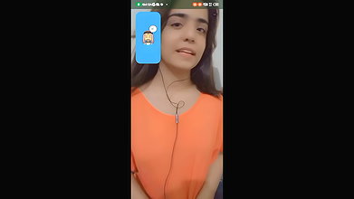 Pakistani sex college girl cleavage shown on VC