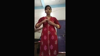 Desi girl striptease