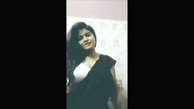 Bengali chubby girl viral big boobs exposure