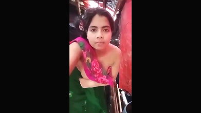 village desi girl nude show for lover before bath