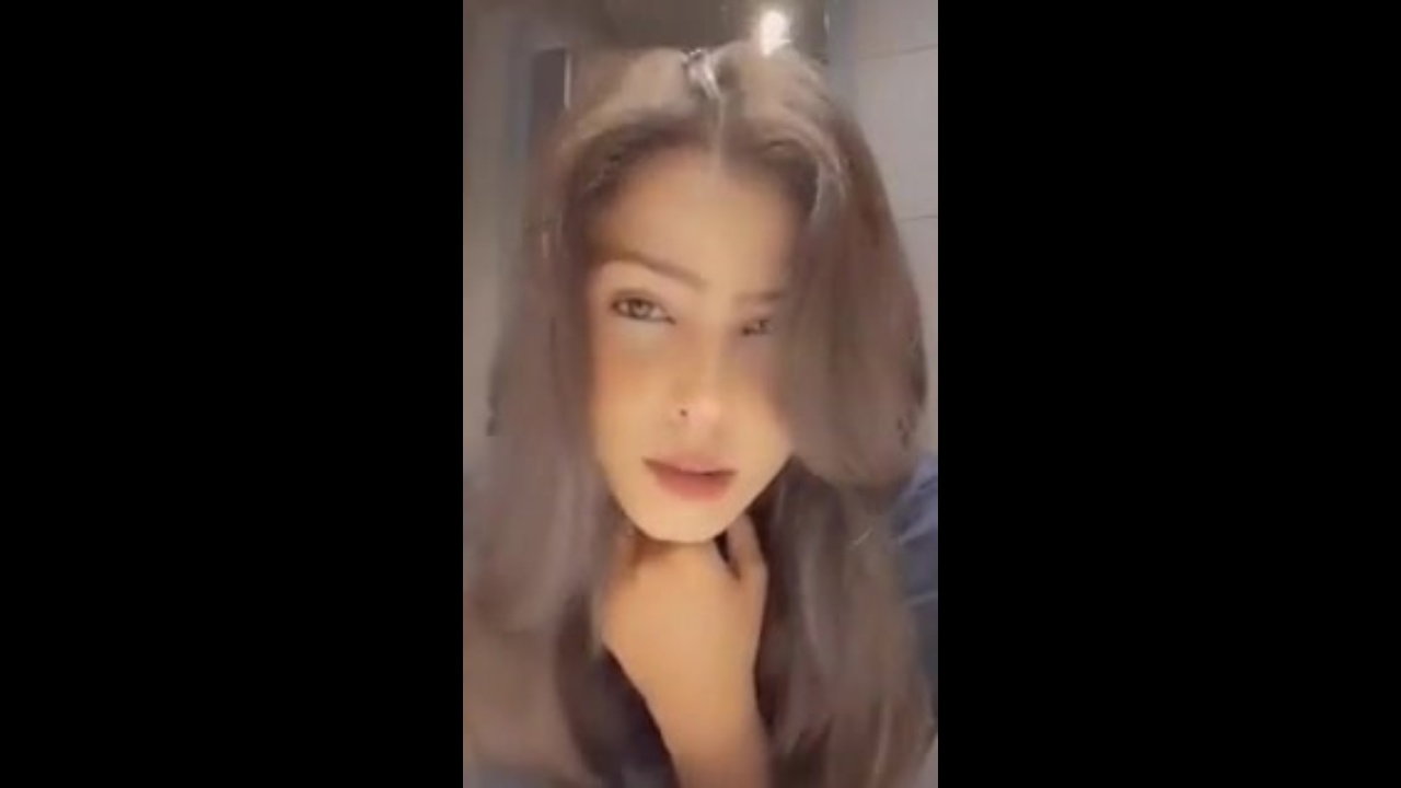 Social Media influencer sex tape