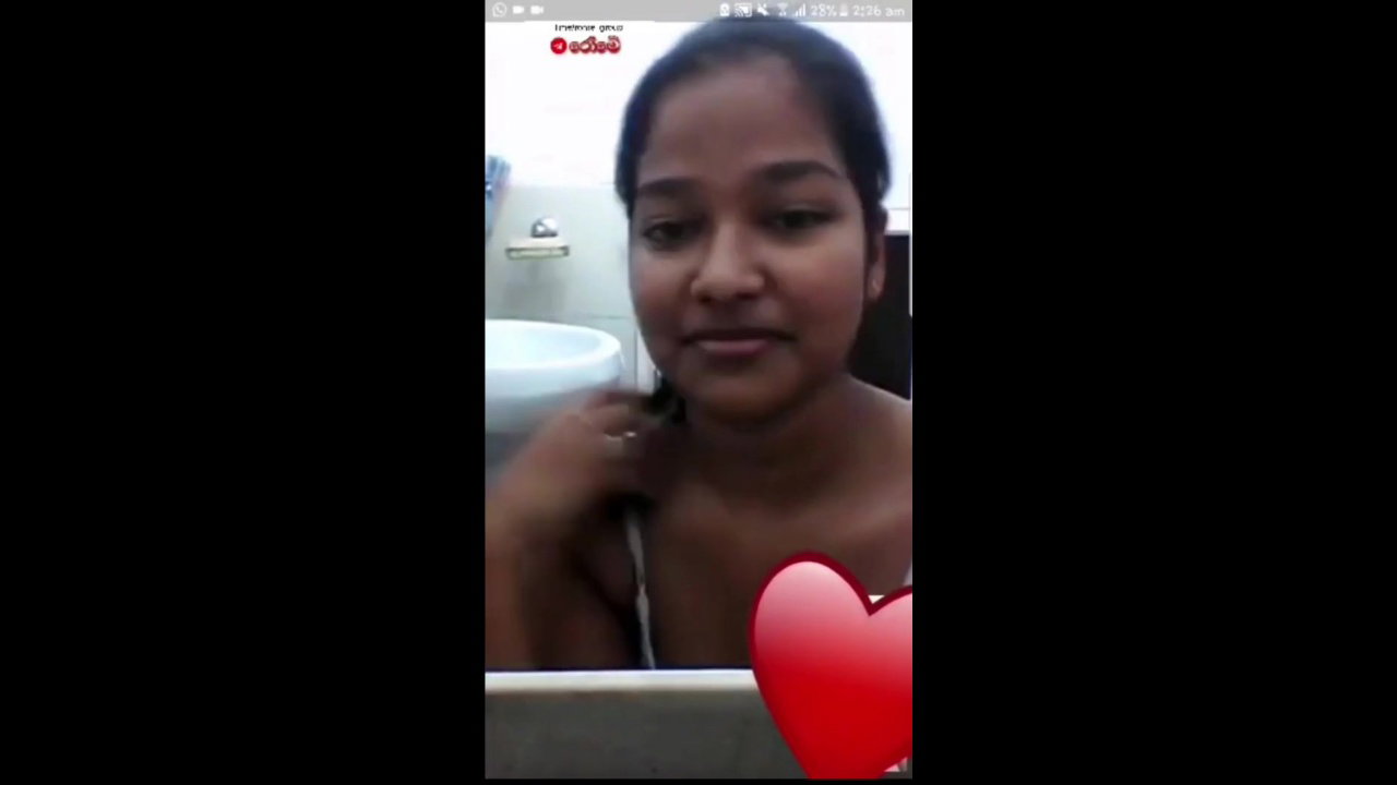 Srilankan girlfriend nude video call viral clip
