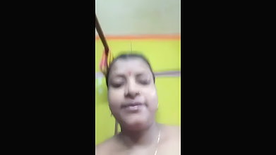 horny village bhabhi masturbation with brinjal