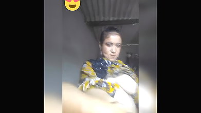 mature Balochi aunty making video for lover