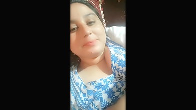 mature Bhabhi showing her big milky boobs