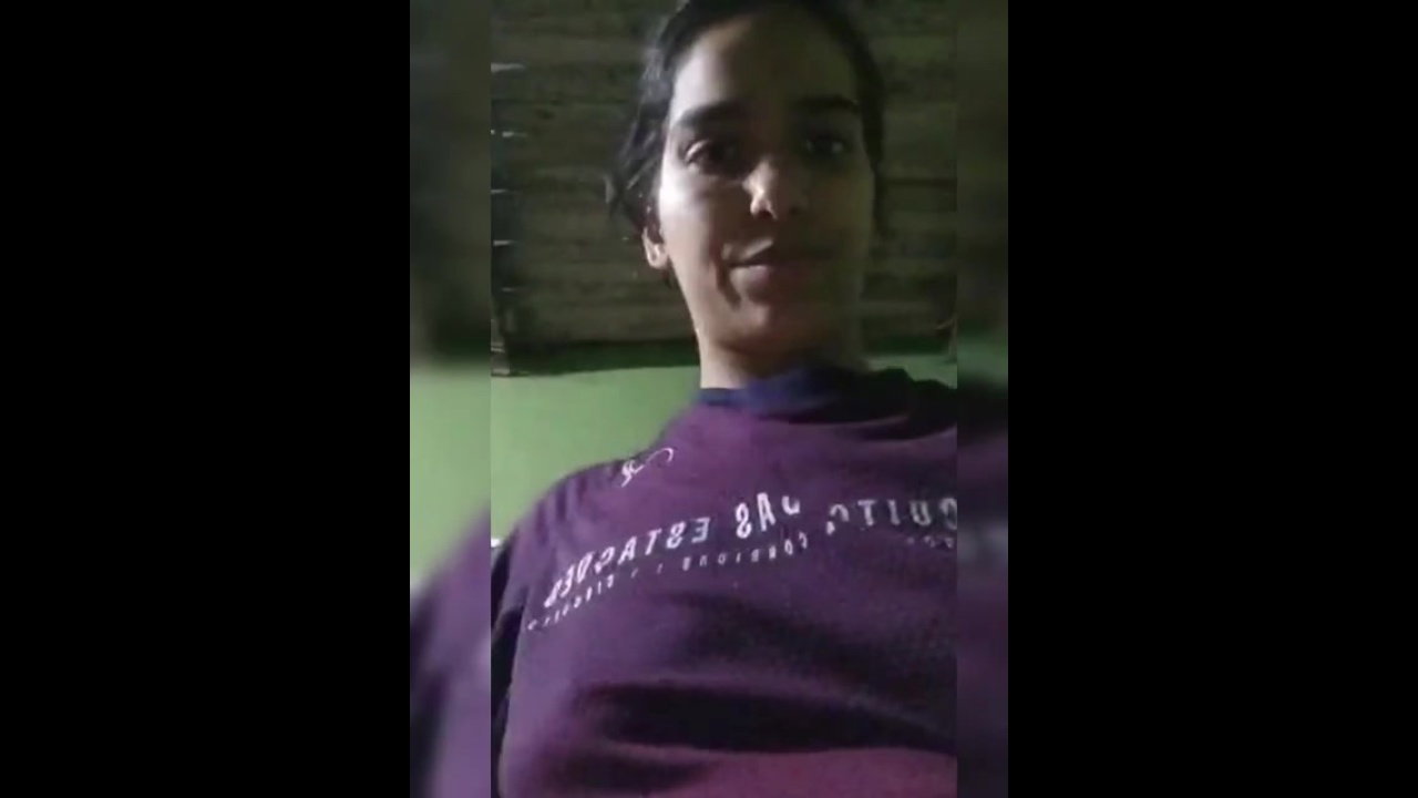 tall village girl boobs show selfie