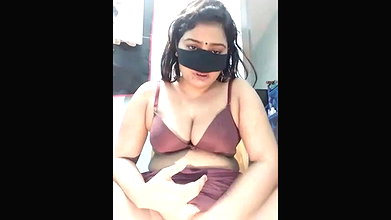 cute bhabhi priya model live