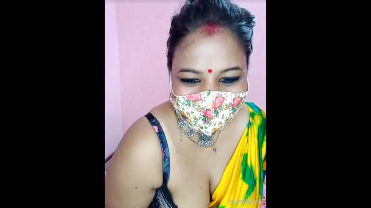 super chubby Indian Bhabhi full nude show