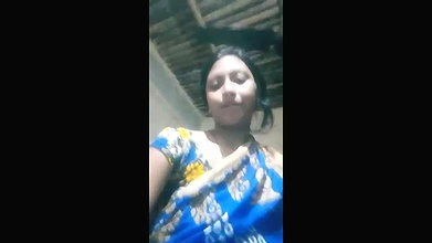 Bengali boudi showing her boobs and pussy
