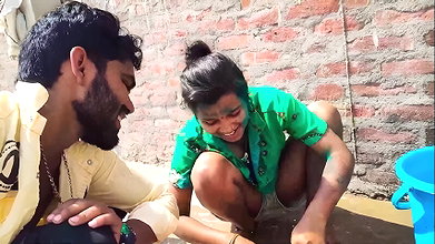 Babu ki Baby Vlogs Hot Bath After Playing Holi