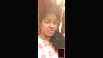 Mallu girl boobs show video call par