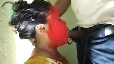 Bhabi quick fucked in Holi festival