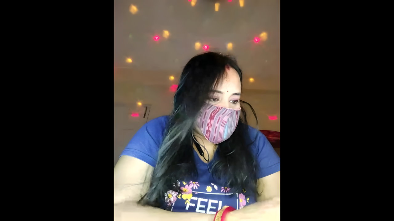 Sheela bhabhi showing her ass pussy in VC