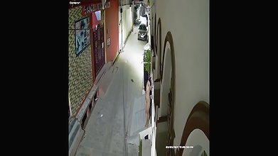 Desi girl caught nude on cctv