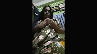 busty chubby Bengali girl