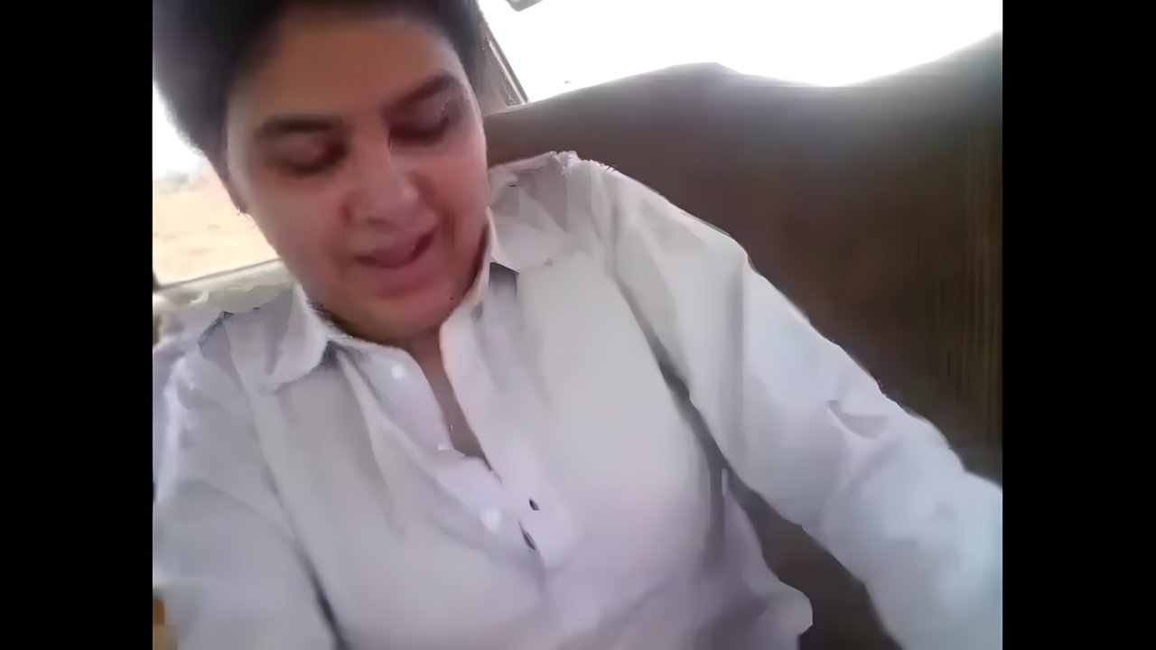 College Girl Enjoying With Boyfriend Inside Car