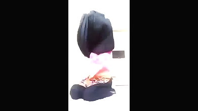 boob dikhai ladki ne