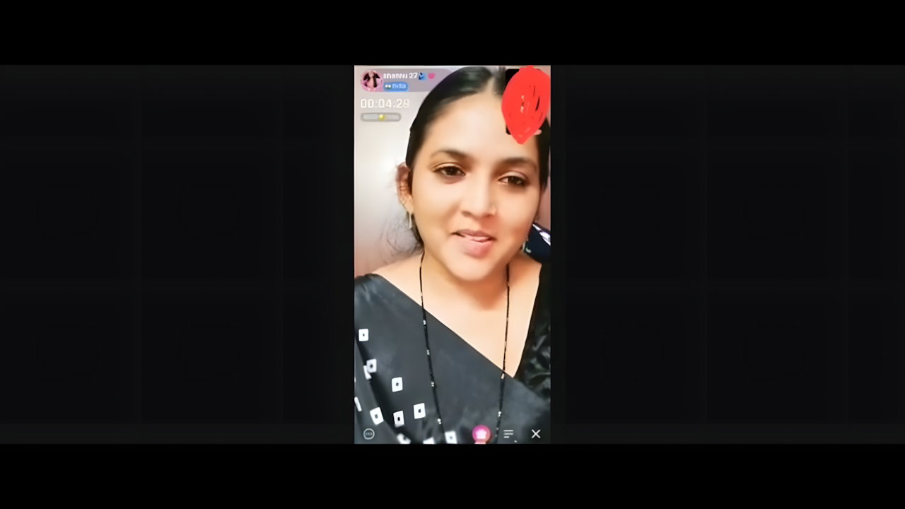 Cute Shannu Aunty Paid Fingering Show