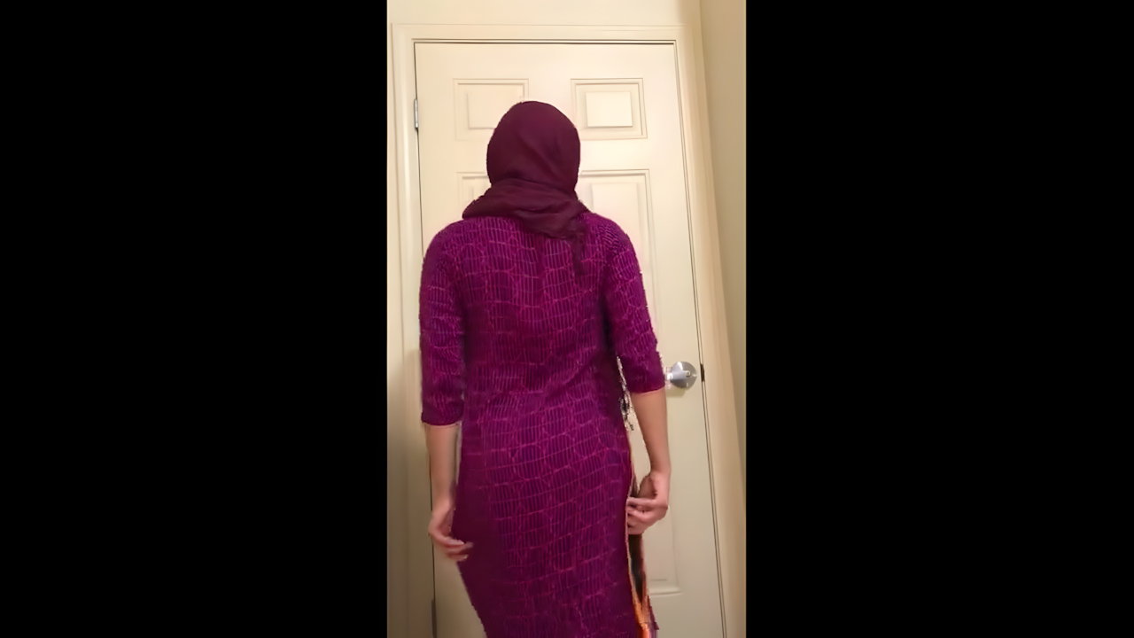 Indian Hijabi Girl Showing boobs ass