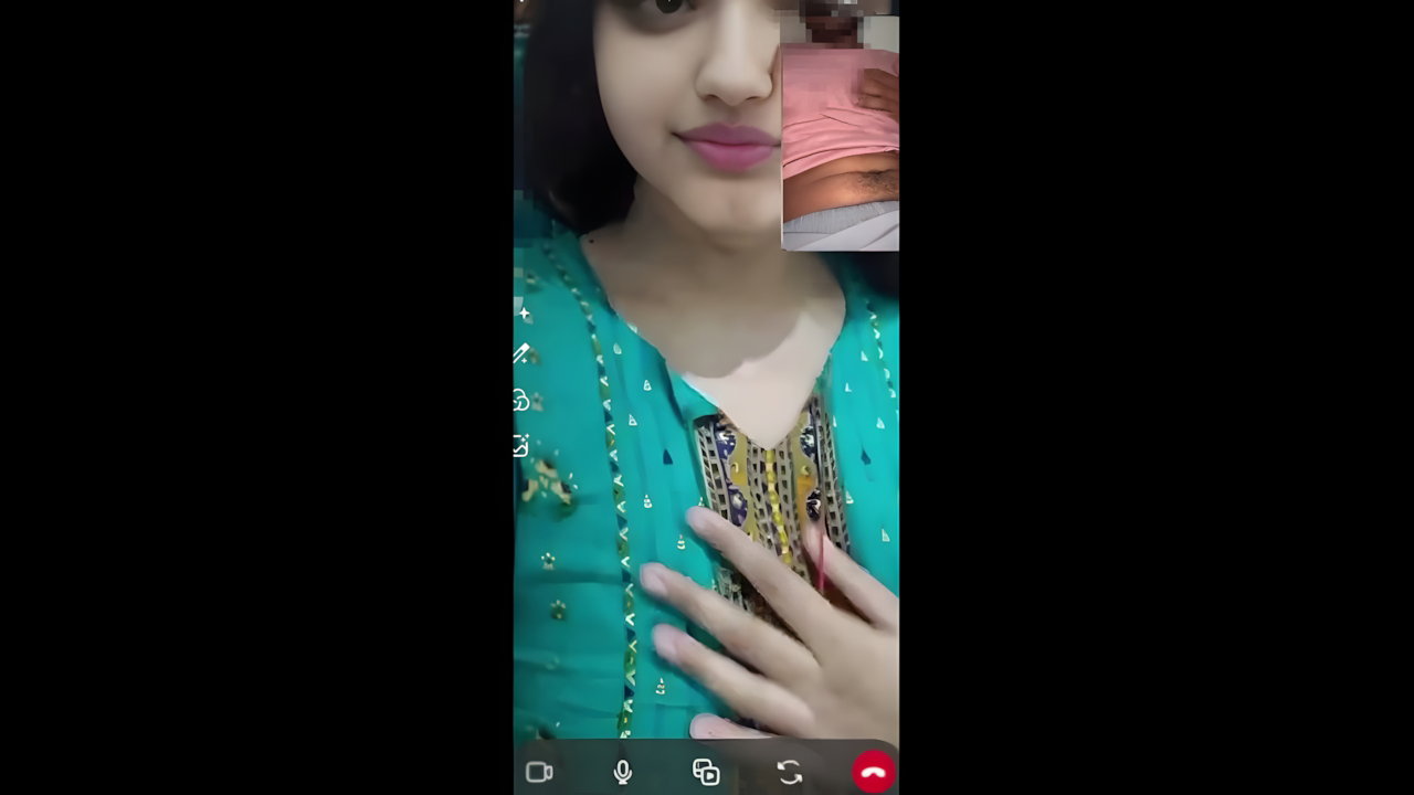 Cute Girl Fingering Pussy on Videocall with Bf
