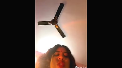 V Hot Sweti stripchat public show2