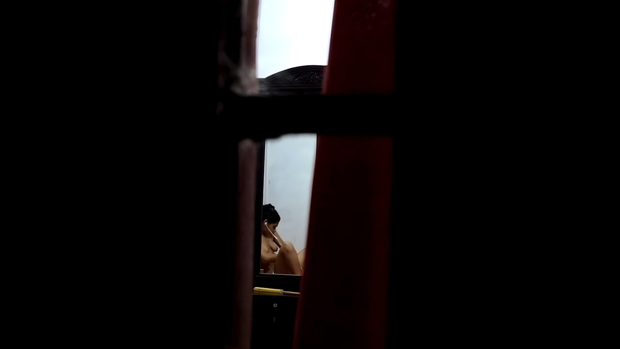 Bengali Cute Cheater Girl Showing Fingering On VC With Many Boys 2