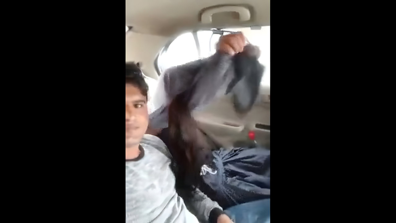 Boyfriend fuck hard in car