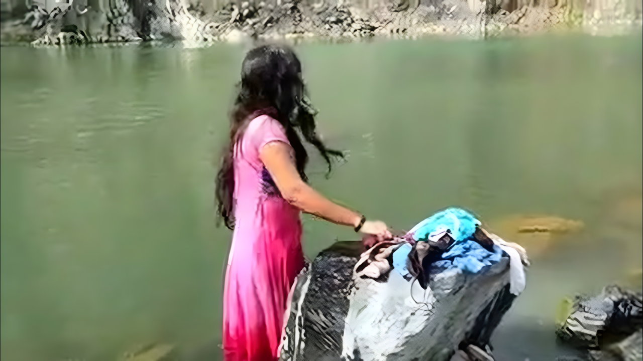 Naughty girl bathing outdoor fuck hard