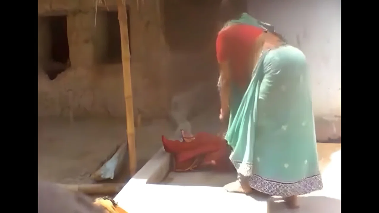 Village lady washing clothes show her huge boobs